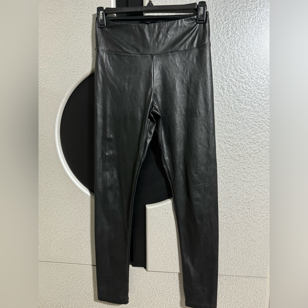 21 Saints Faux Leather Leggings Size Medium Black